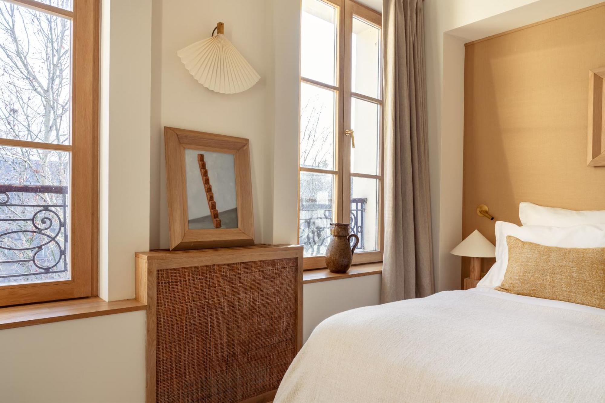 Elysee Montmartre Hotel Париж Екстериор снимка