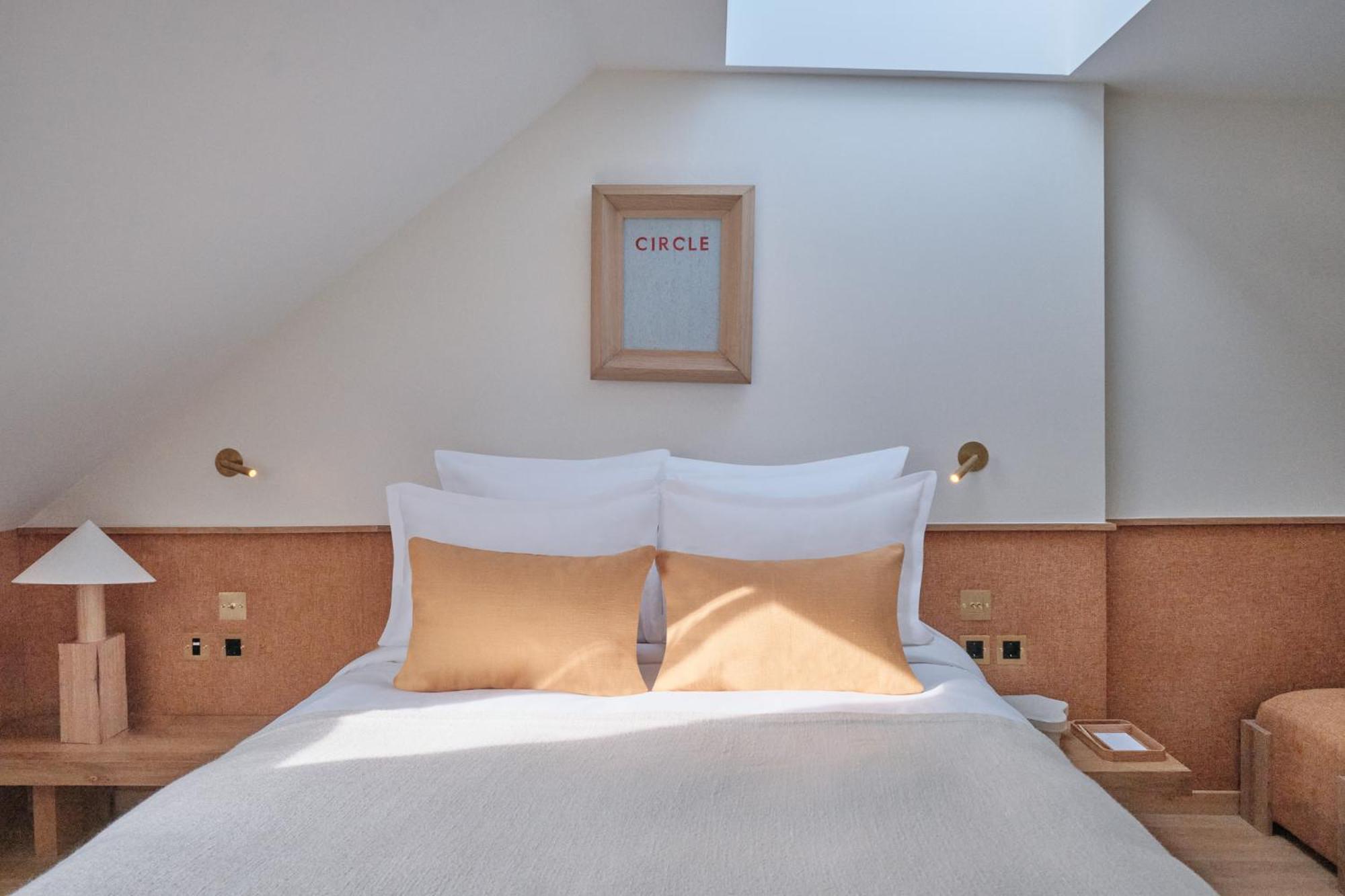 Elysee Montmartre Hotel Париж Екстериор снимка