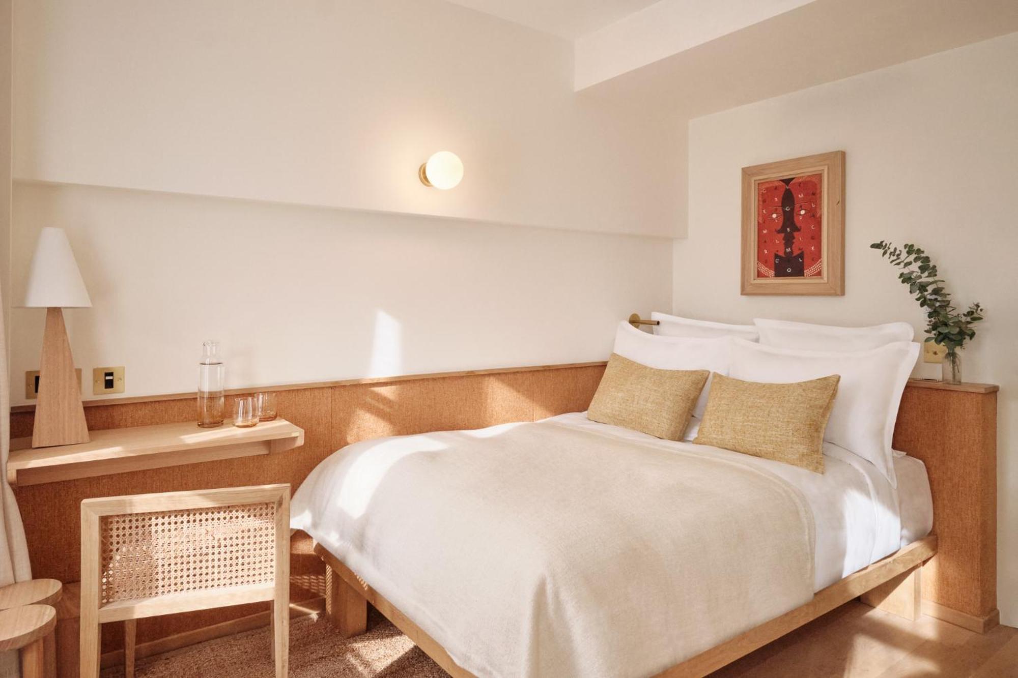Elysee Montmartre Hotel Париж Екстериор снимка